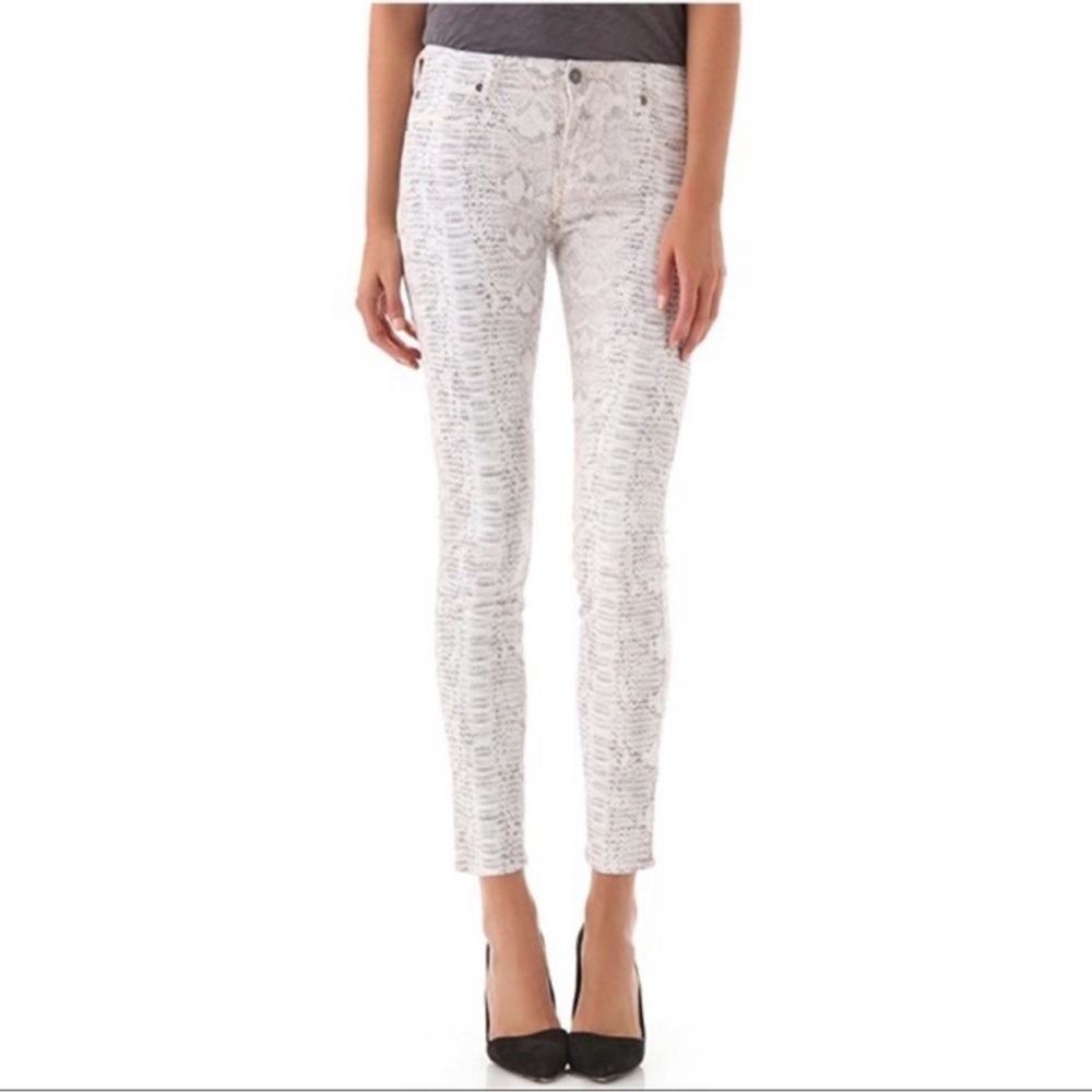 7 For All Mankind White Embossed Reptile Skinny Jeans 24